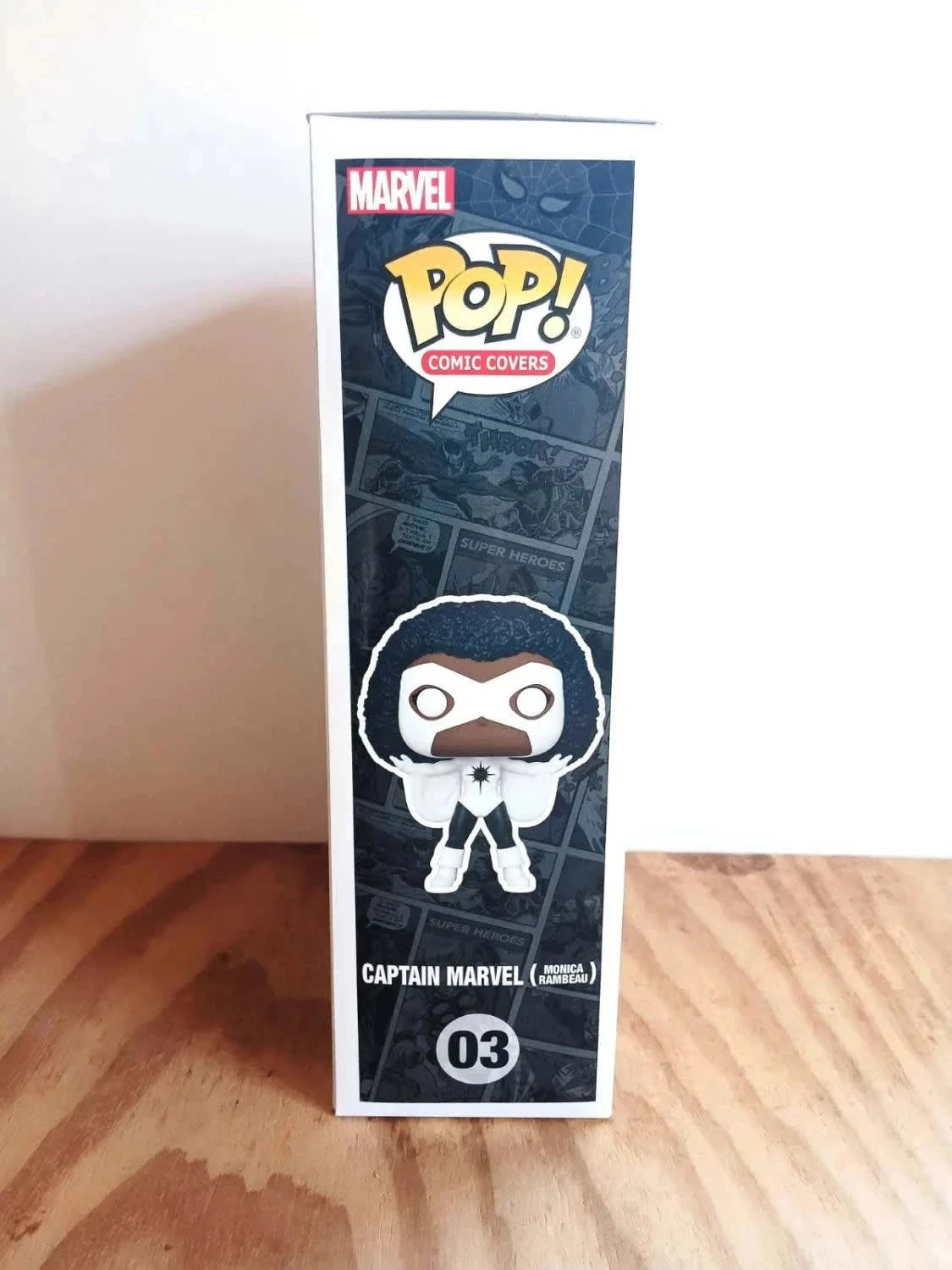 Figura Funko Pop! Comics Portada Marvel Capitán Marvel 03 – photo 3